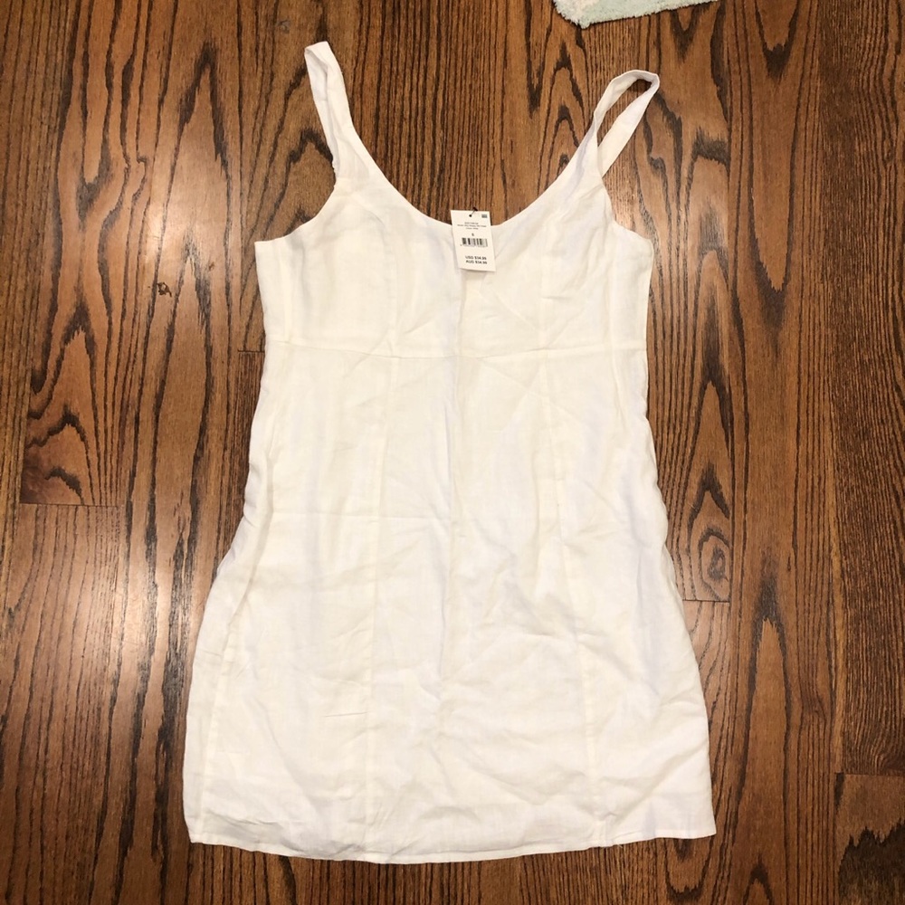 white linen dress!!